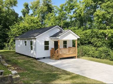 Main picture of 2620 East 21st Street - 1