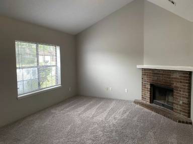 Main picture of 2429 W Olrich St