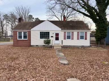 Main picture of 101 S Holly Ave