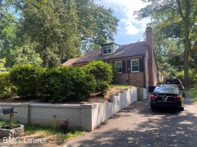 Main picture of 12805 Lacy Dr