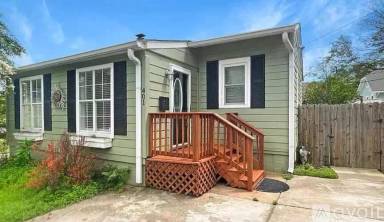 Main picture of 104 Chitwood Ct