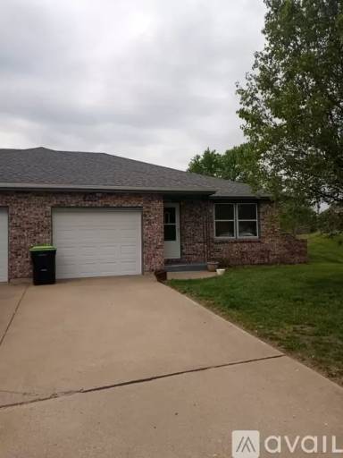 Main picture of 2406 Pearson Cir