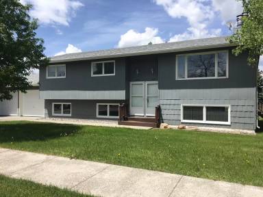 Main picture of 303 Accola Dr