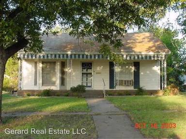 Main picture of 1910 Chestnut St