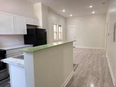 Main picture of 9605 S Avenue L