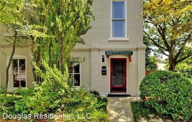 Main picture of 719 San Marcos St