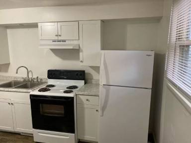 Main picture of 53 E Emerling Ave