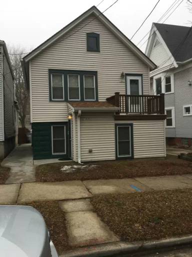 Main picture of 1869 N Astor St
