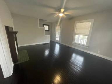 Main picture of 107 Livingston Ave