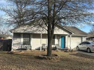 Main picture of 38 Hartwell Cir
