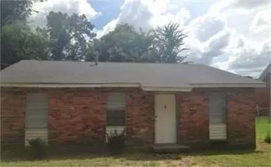 Main picture of 12 Pine St