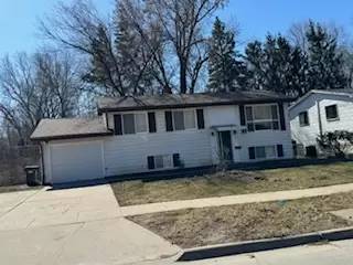 Main picture of 2401 Friendship St
