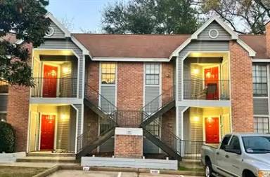 Main picture of Sycamore Village II Condominiums