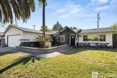 Main picture of 6283 Guava Ave
