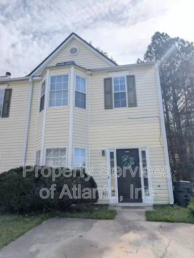 Main picture of 5690 Hampton Ct
