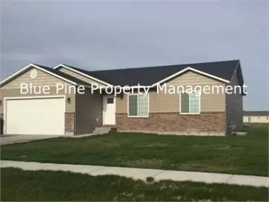 Main picture of 2915 Sunlight Dr