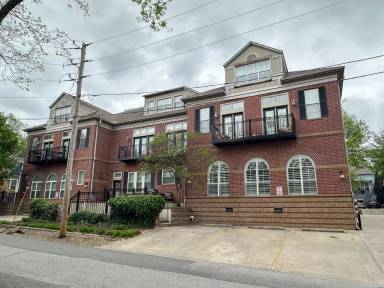 Main picture of 340 N Campbell Ave