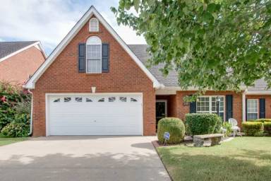 Main picture of 2737 Waywood Dr