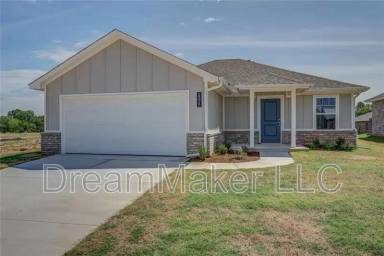 Main picture of 2325 S 28th Ter