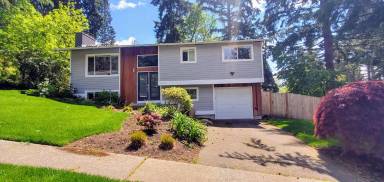 Main picture of 16609 NE 92nd St