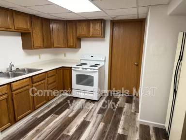 Main picture of 649 8th Ave SW