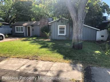 Main picture of 1389 Huggins Ave