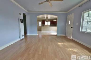 Main picture of 4751 Gambier St