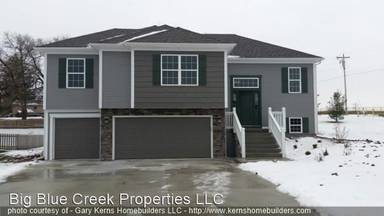 Main picture of 137 N Ryans Way