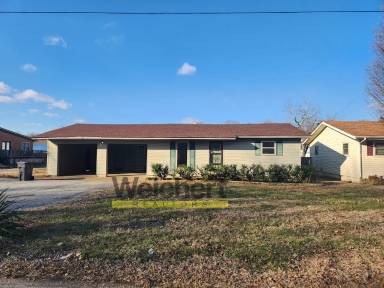 Main picture of 1301 Roberts Dr