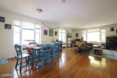 Main picture of 1525 Beacon St
