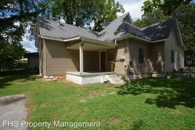Main picture of 1403 N Clay Ave