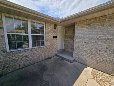 Main picture of 1005 Prairie Ave