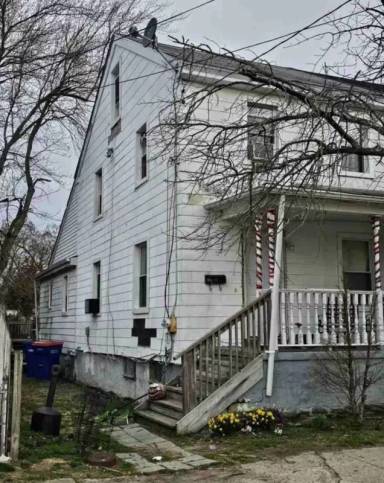 Main picture of 230 Green St W