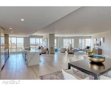 Main picture of 110 Broad St