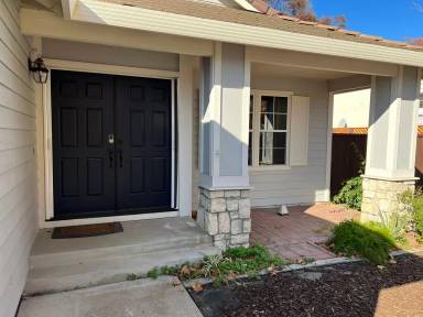 Main picture of 293 Amberleaf Way