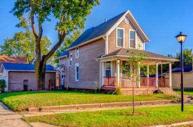 Main picture of 1332 1/2 Swinney Ave
