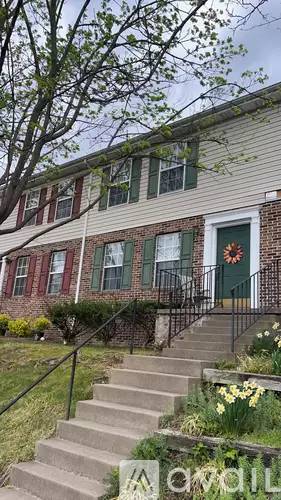 Main picture of 132 Parkside Dr