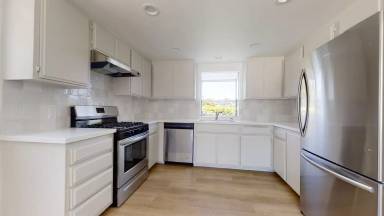 Main picture of 1933 Voorhees Ave