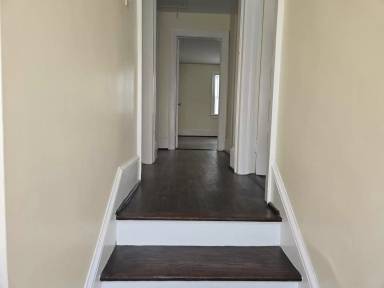 Main picture of 314 W Cedar St