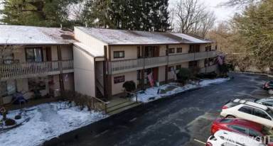 Main picture of 136 N Cleveland Ave