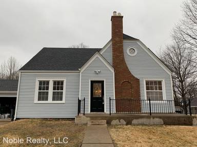 Main picture of 909 Burgos St