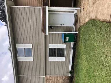 Main picture of 15241 Parkwood Dr N