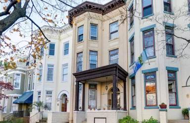 Main picture of 1629 W Grace St