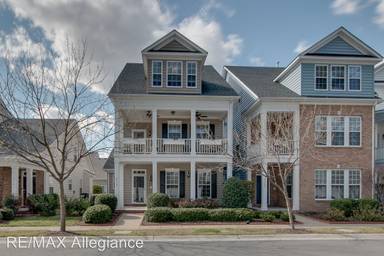 Main picture of 4572 Willow Croft Dr