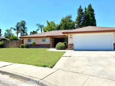Main picture of 7703 Sproat Way