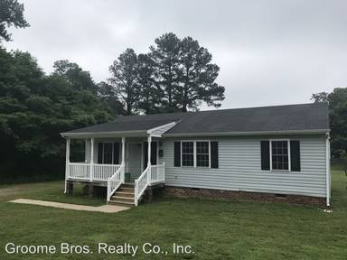 Main picture of 105 N Quince Ave
