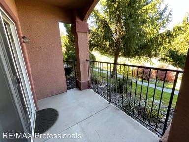 Main picture of Silver Creek Condos