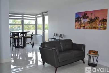 Main picture of 2899 Collins Ave Apartments