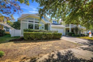 Main picture of 820 Vernon Dr