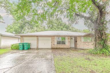 Main picture of 1876 Dolphin Dr